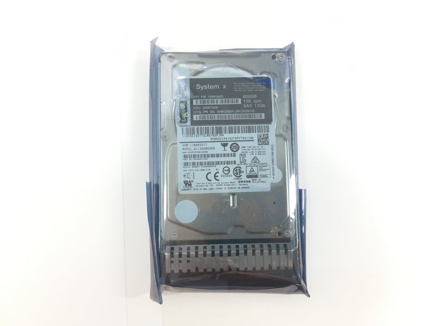 boxed 600GB 2.5 15K 12G 00WG665 00WG666 X3650M5 3850X6 hard disk