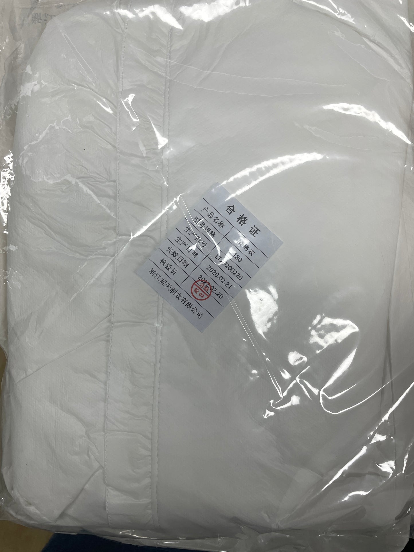 LANTING Medical protective clothing Siamese whole body medical care and anti-epidemic protection  1pcs*50piece